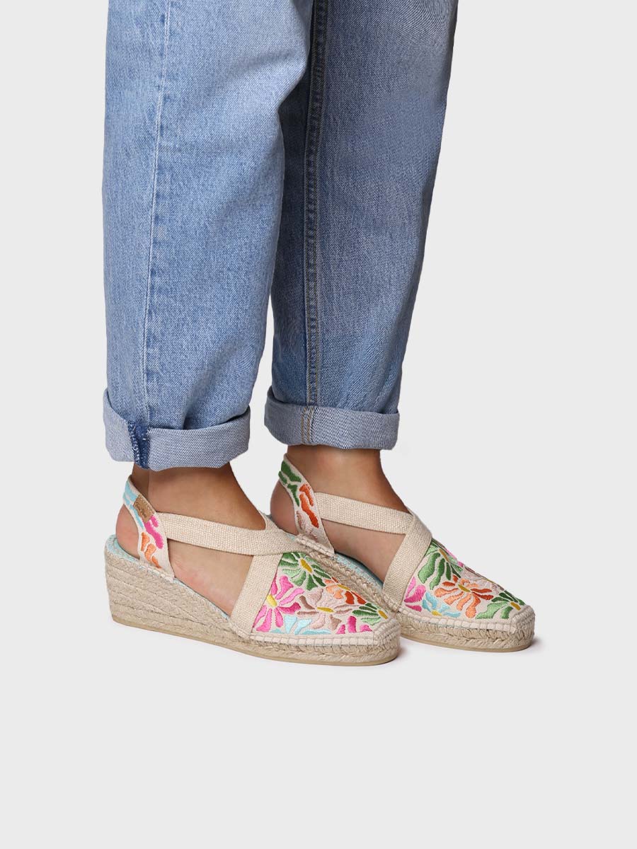 Women's wedge espadrille with multicolored embroidery | MONTJOI