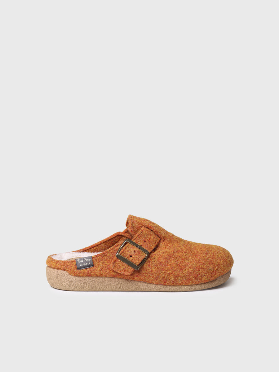 Women's clog-style slipper with buckle | MIMA-FP