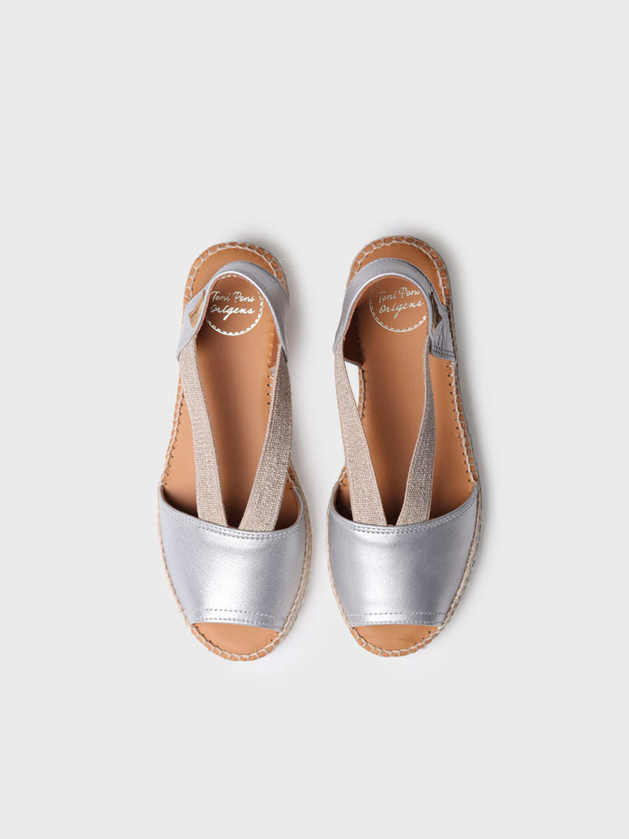 Flat leather sandal with elastics - ETNA-SILVER