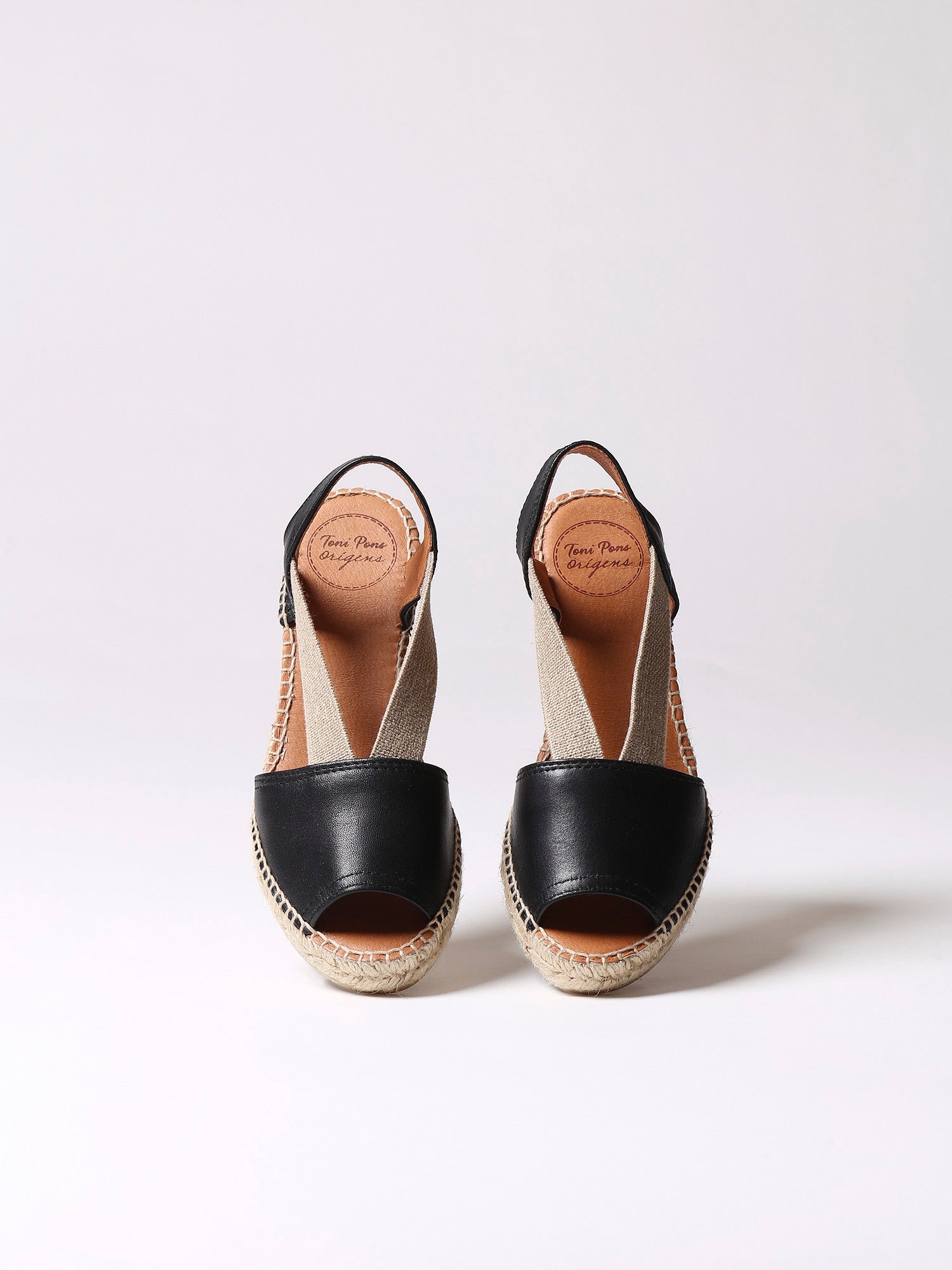 Flat leather sandal with elastics - ETNA
