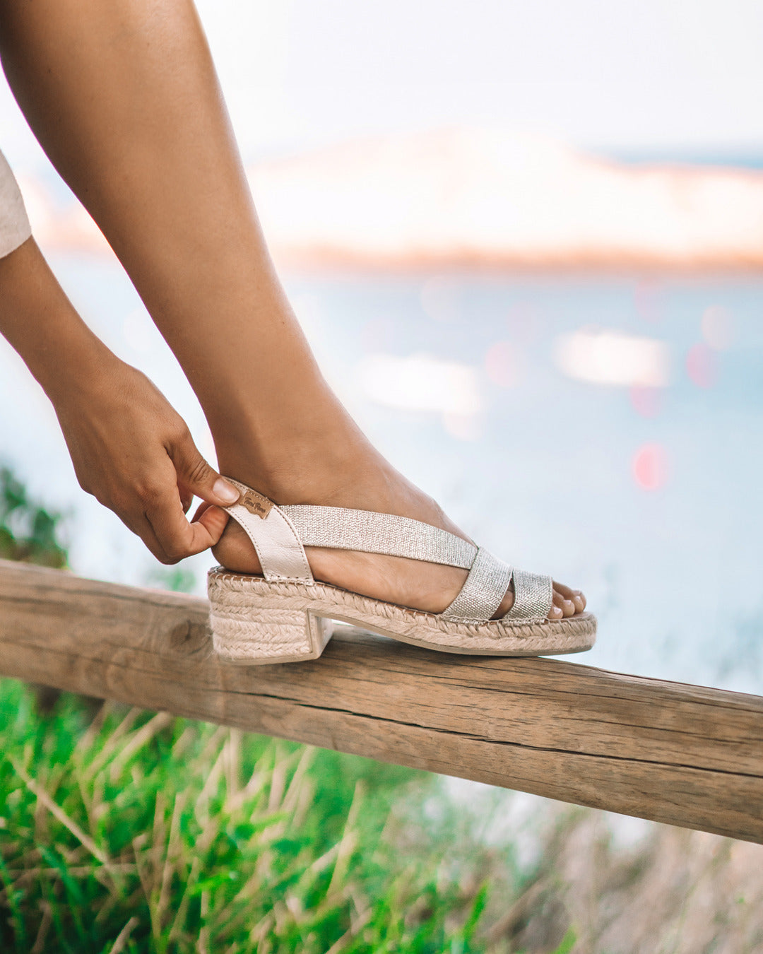 Women's espadrille with wide heel and metallic elastic | DAMA