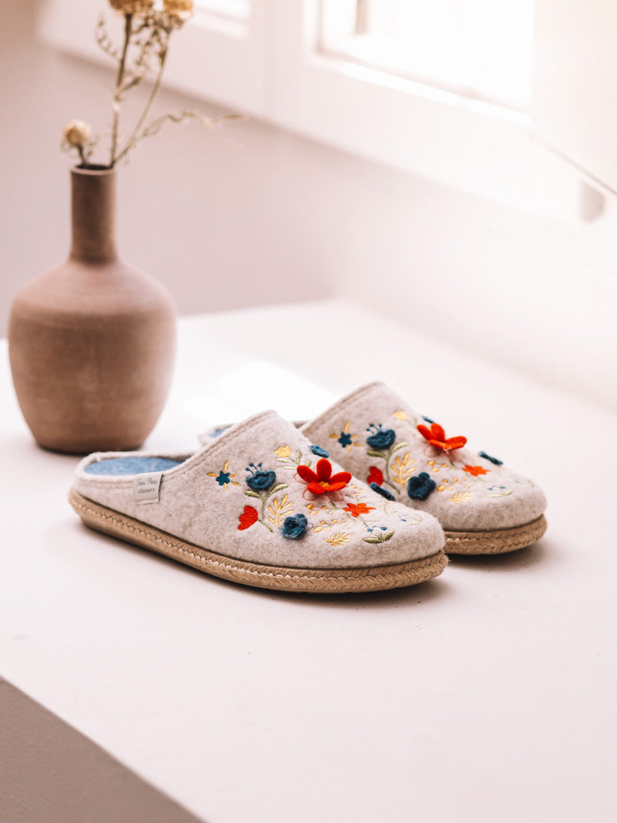 DELI-EF - Women's Slippers in Felt