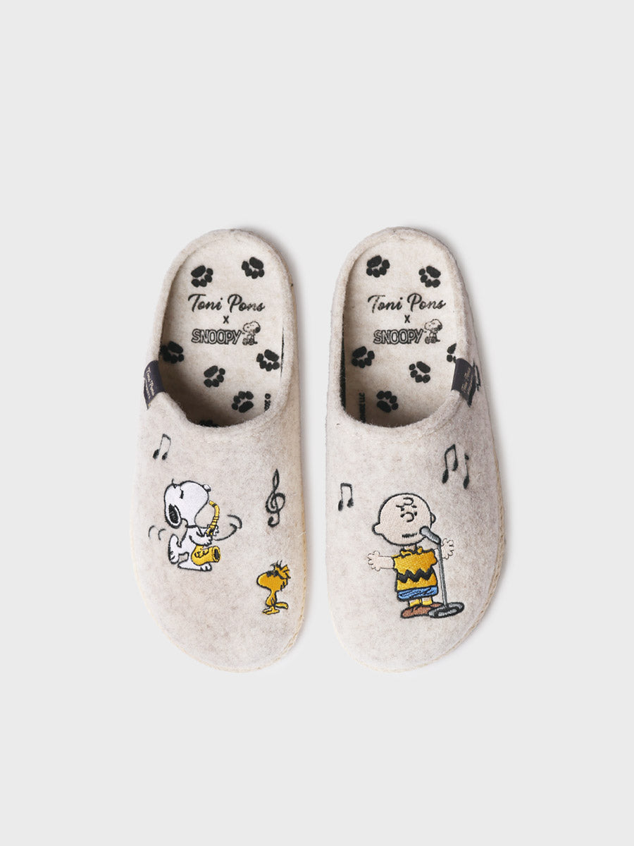Snoopy women's felt clog-style slippers | SNOOPY